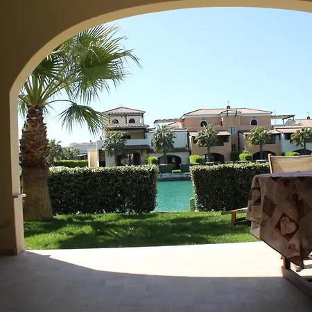 Marinagri Aparthotel 4*