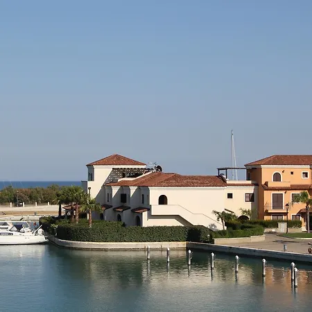 Marinagri Aparthotel