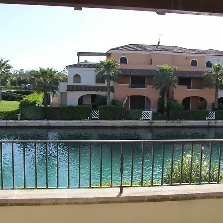 Marinagri Aparthotel