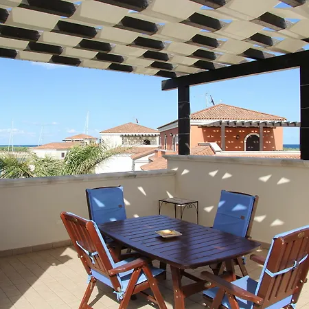 Marinagri Aparthotel 4*